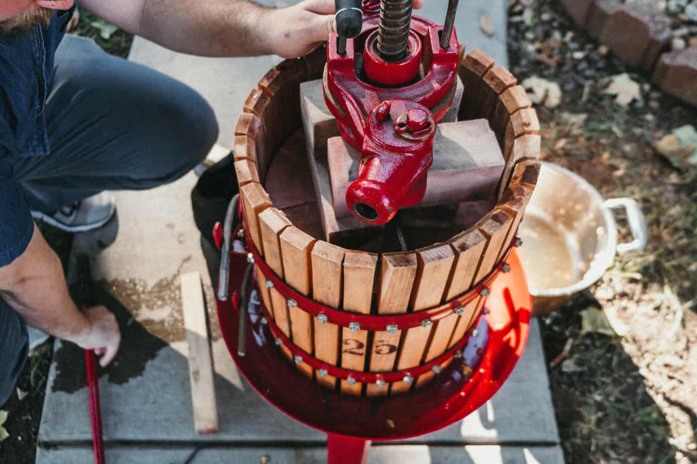 parts of an apple cider press